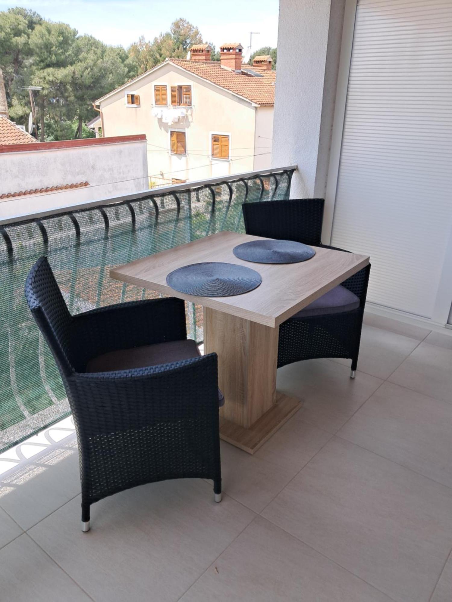 Studio Apartman Nega 2 Rovinj Exterior foto